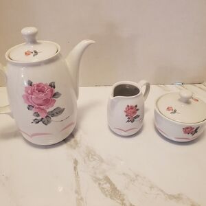 Three Piece Kahla Teapot Set